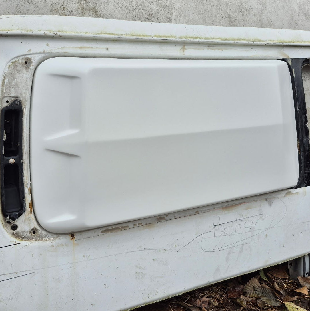 ウィンドウポッド - 右後部ハイエース 2004-2018