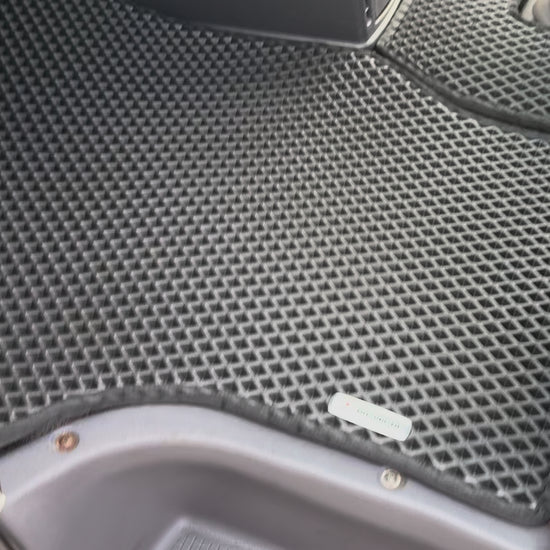 Delica l400 custom front mats video
